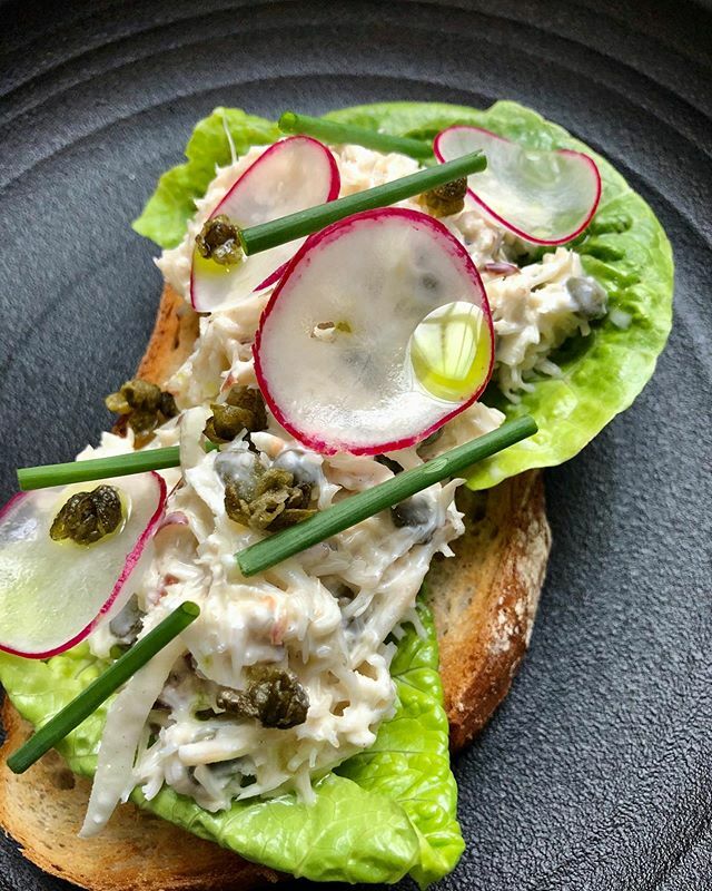 Deanes_Deli's tweet photo. Crab on toast off our Pre Fixe menu !@eatatdeanes @michaeldeane61 #prefixemenu #lunch #belfast #foodstagram https://t.co/pNcVynrYaO https://t.co/chO4LuND5b