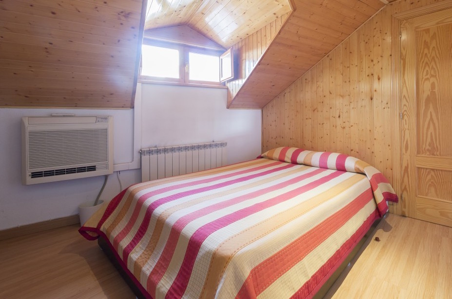 CrossCheckMAD's tweet photo. Apartamento para 4-5 personas, con 2 baños, a 3 minutos andando de la Puerta del Sol y de la Plaza Mayor de #Madrid.
https://t.co/6XVGSMKeCG
#wifi #apartamentos #vacacionesmadrid #vacaciones #ApartamentosTuristicos #ApartamentoMadrid https://t.co/kdS4WP4yWV