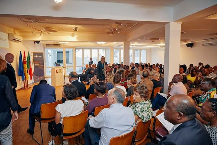 SBeneditoGaspar's tweet photo. Operadores culturais em Moz🇲🇿 podem desde já concorrer ao #DIVERSIDADE, instrumento para financiar a cultura, cidadania e identidade nos #paloptl. Esta oportunidade é parte do #PROCULTURA, projecto da emprego em áreas culturais geradoras de rendimento nos palop-tl. Seja parte! https://t.co/0SsDxXGZCQ