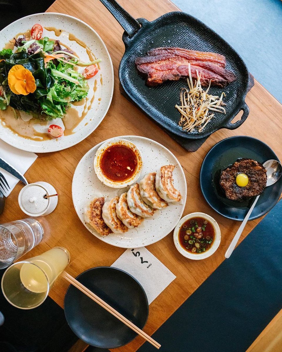 What’s everyone’s brunch plans this weekend? Raku has you covered! Enjoy a wide variety of brunch dishes along with great drinks and vibes. 😊
⠀⠀
📸: <a href="/rakunyc/">Raku - It's Japanese</a>