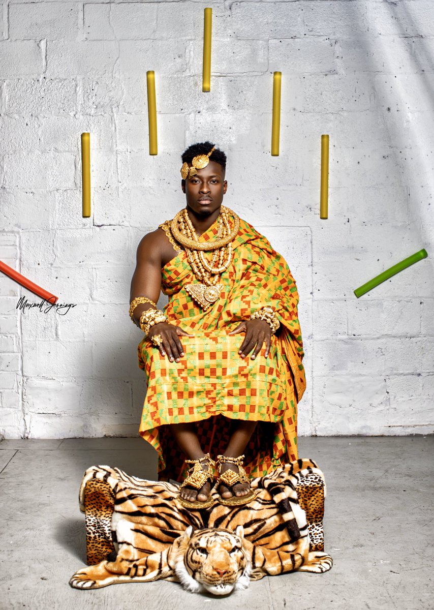 GreatJennings's tweet photo. Happy Independence Day Ghana 
God make her stronger 💪🏾
Proud to fly the flag high 🇬🇭🇬🇭

Creative Director @maxwelljennings
#ghanaindependence #ghanamade #ghana #GhanaAt63 https://t.co/GnzS7szsgf