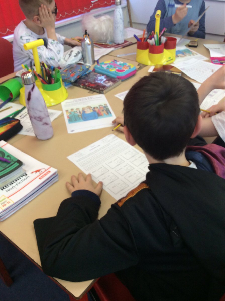 HTAClassDuck's tweet photo. Year 5 and 6 are busy using their mathematical brains to work out ‘The Mystery of the Winning World Book Day Costume’ #HTAMATHS https://t.co/Tgmgj9hnWX