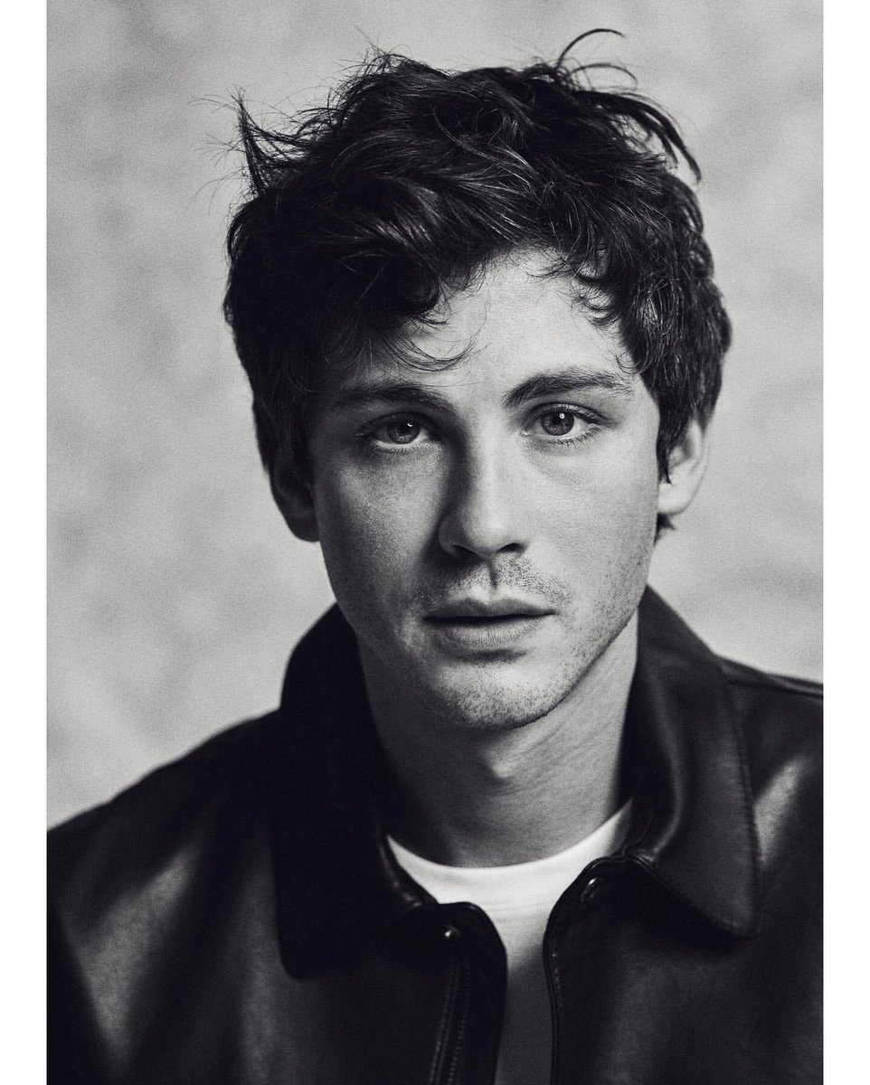 Logan Lerman Jp Loganがgqでの撮影写真を一部投稿 Loganlerman ローガンラーマン T Co Zfxwt3cjqu