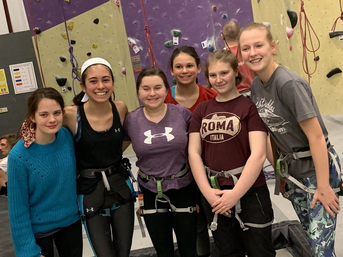 DublinClimbing's tweet photo. Hey @DublinSchools

What an accomplishment to ace her lead climber test last night @VAOhio 

This girl is a Rock Star! She also brought this crew!  Girls rock out!

#Climbing 
#LeadClimbing
#RockOnDude https://t.co/nwkfC07YNW