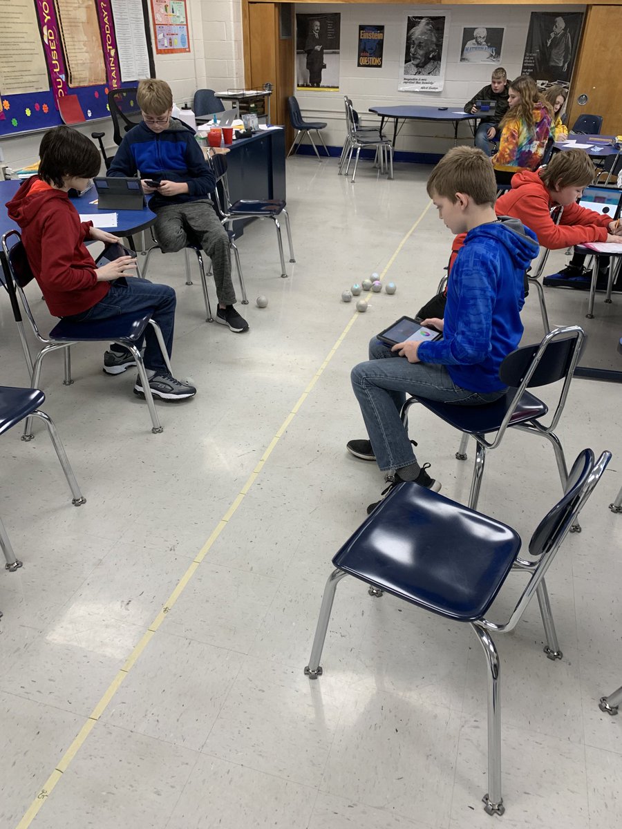 EastinLewellen's tweet photo. Inequality practice with @Sphero ! Thank you @MrMichel_TIC @HarperPJH #bandisbacktogether https://t.co/yZVmsXcYNW