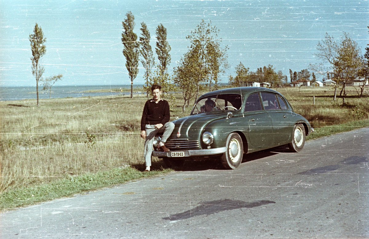 DeadCarWalking's tweet photo. Woollarding with a view
Tatra 600 (1948-52)
#tatra #tatra600 #tatraplan #woollarding
@GeorgeCochrane1 https://t.co/hzqPwYYkVK