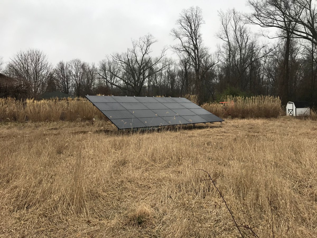 CastleEnergyLLC's tweet photo. Almost time to spring forward! Thank you @SFUSA_Inc for installing the ground-mount racking for this homeowner in Vineland, NJ! #solar #njsolar #solarenergy https://t.co/Tw1JvX74iK