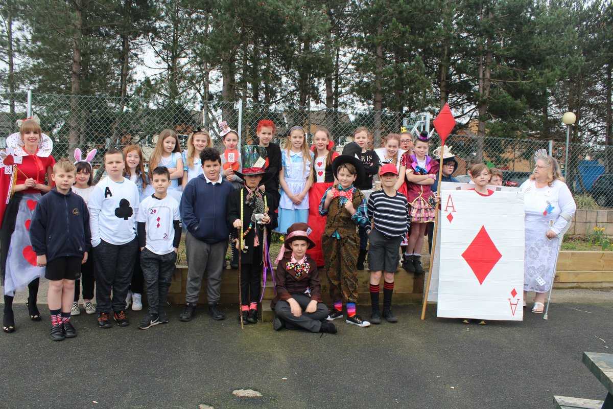 OFFICESPS's tweet photo. We are always amazed at the effort and creativity the children (and staff) put in for World Book Day each year, thank you to everyone you looked amazing more photos on our website. 

#SCPSNenglish #SCPSNreading #WorldBookDay #SCPSNwholeschool https://t.co/07EnIo2TDv