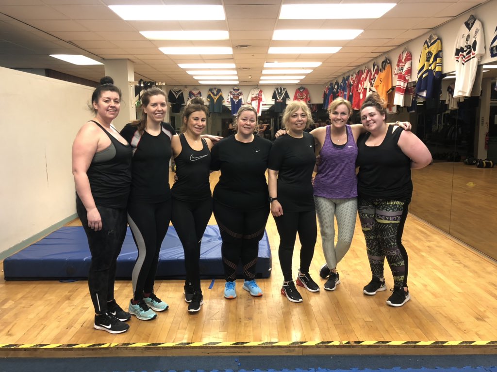 bg_centre's tweet photo. Friday 6am and 10am Bootcamp smashed!! 💪🏼

We’re back tonight with our last class of the day 6pm Bootcamp 🔥 

To get yourself booked on message us and pay just £4 on the door. 

#TEAMGOULDING 🦁 https://t.co/DcAFsXVxlb