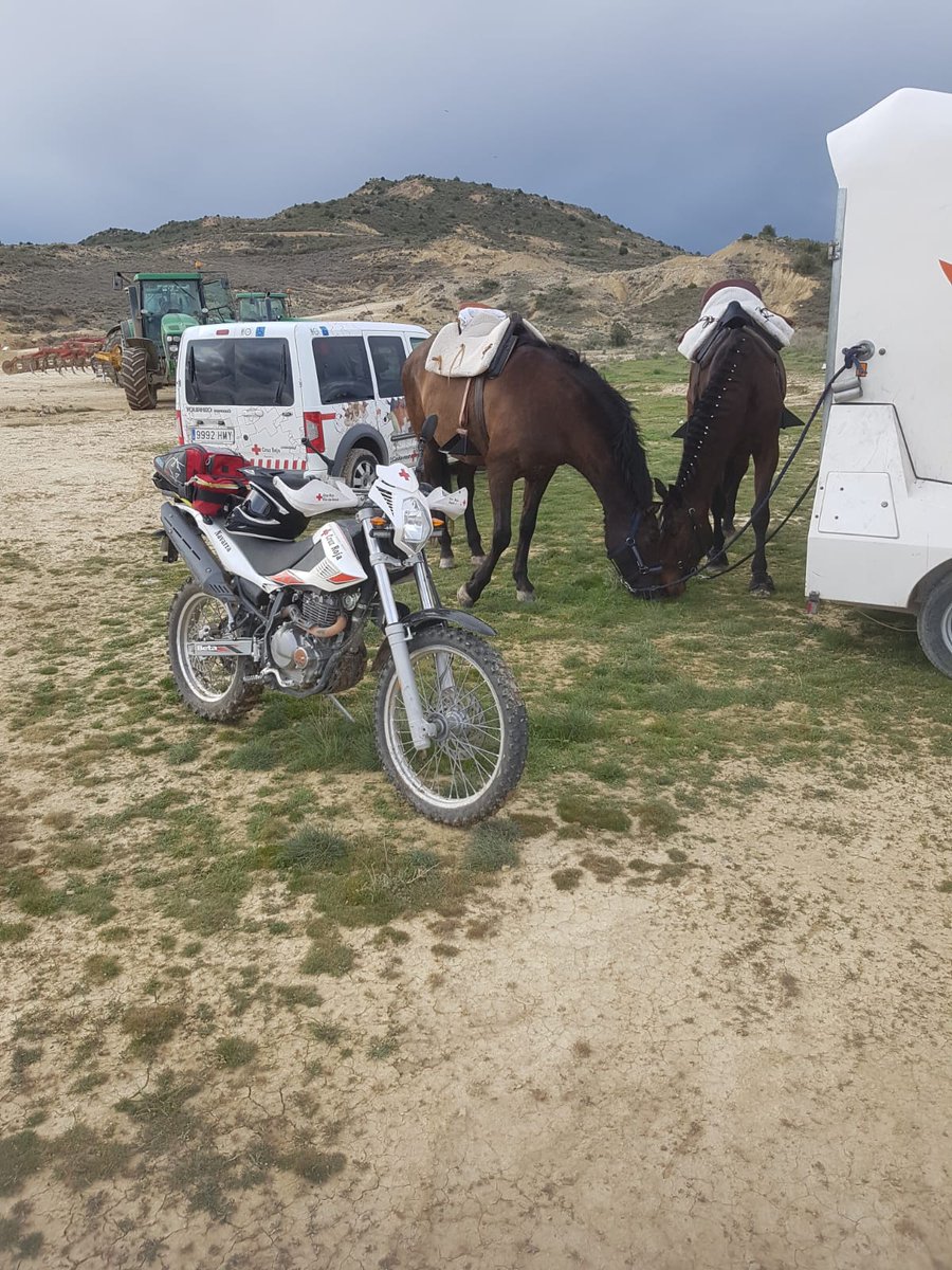 CruzRojaNavarra's tweet photo. Recuerda los horarios de los puestos y sigue el número de atenciones que presta @CruzRojaNavarra  a través de la web https://t.co/95QaHOPLuL https://t.co/IMERxThRdY