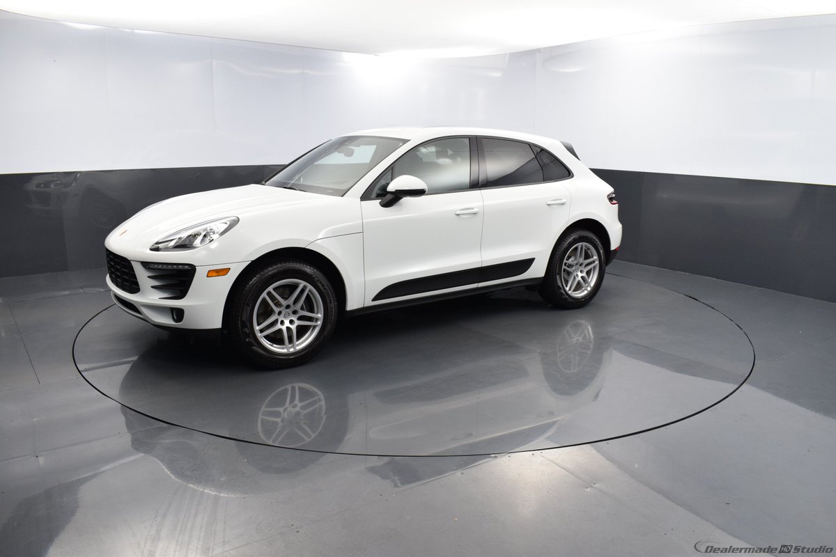 Dealermade Photo Studios on Twitter "It's time for our fridayfeature