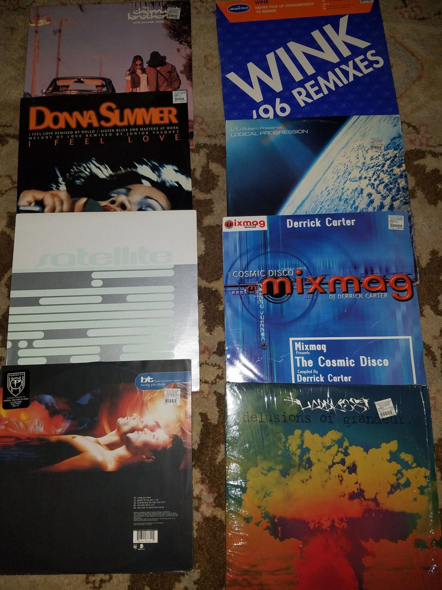 Hey @djmarkfarina ..I saw your pic of satellite records and brought back a flood of memories..loved that store.
Made me bust out the dusty box and reminisce about vinyl I bought there..were good days🤙👏
#derrickcarter
#LTJBukem
#joshwink
#Chemicalbros
#Hardkiss
#beingyoungwasfun