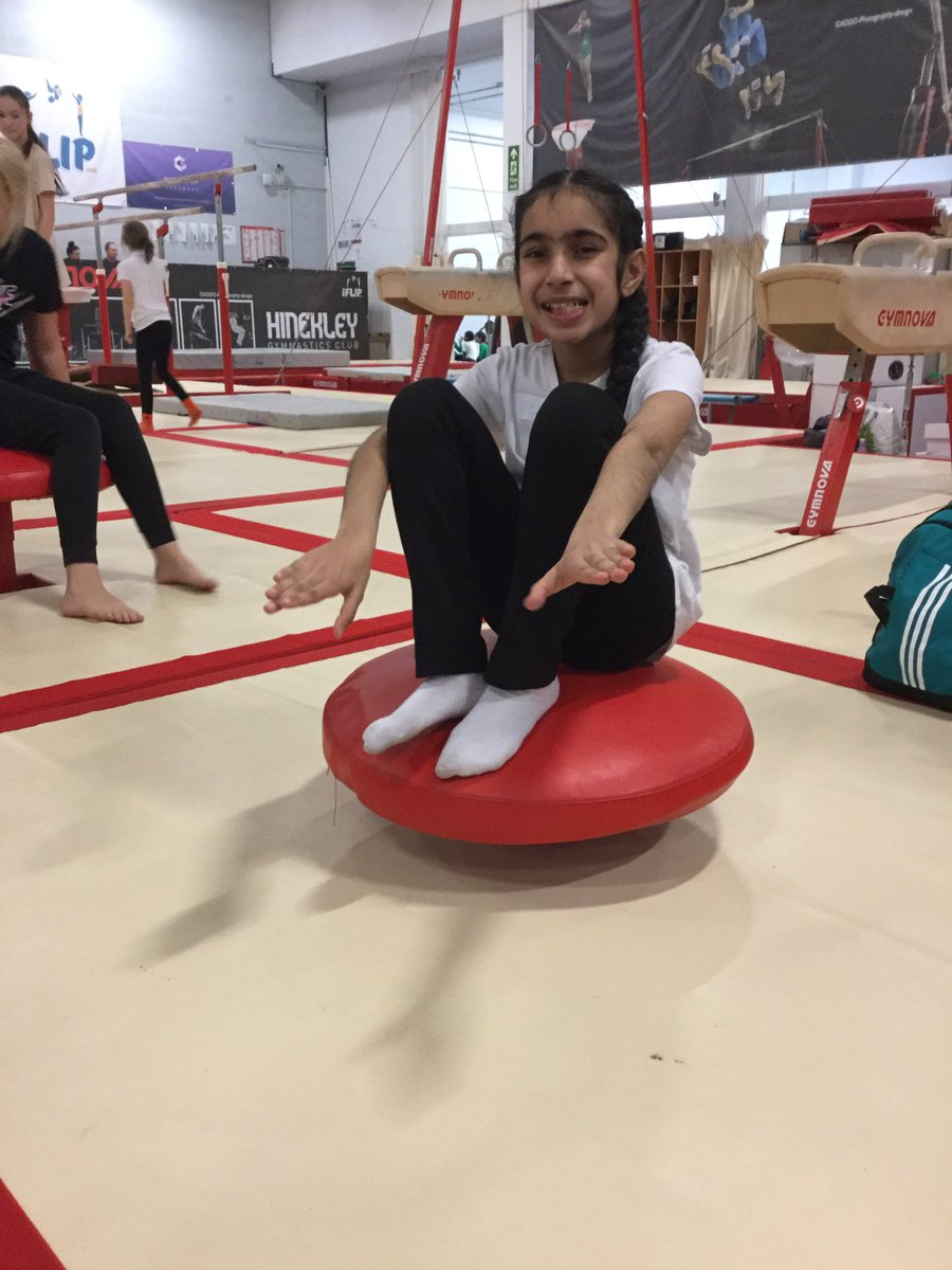 EllesmerePE's tweet photo. Primary pupils @EllesmereLeic @EllesmerePE having fun in a gymnastics competition @NewCollegeLeics @NCLPE hosted by @leicesterssp. #gymnastics #keysteps #inclusive #fun https://t.co/3pCgZ8DVvY