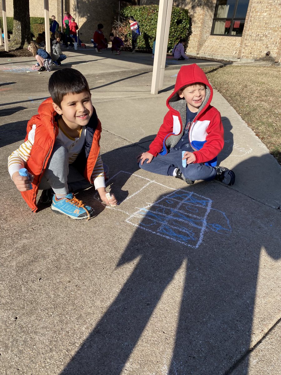 cathyycook's tweet photo. Chalk Day https://t.co/5rGQq3bZdt