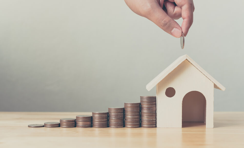 WakeleyInvest's tweet photo. Property prices at their highest since '07 peak: https://t.co/RmZrQn2BqQ https://t.co/YOV4sEApn1