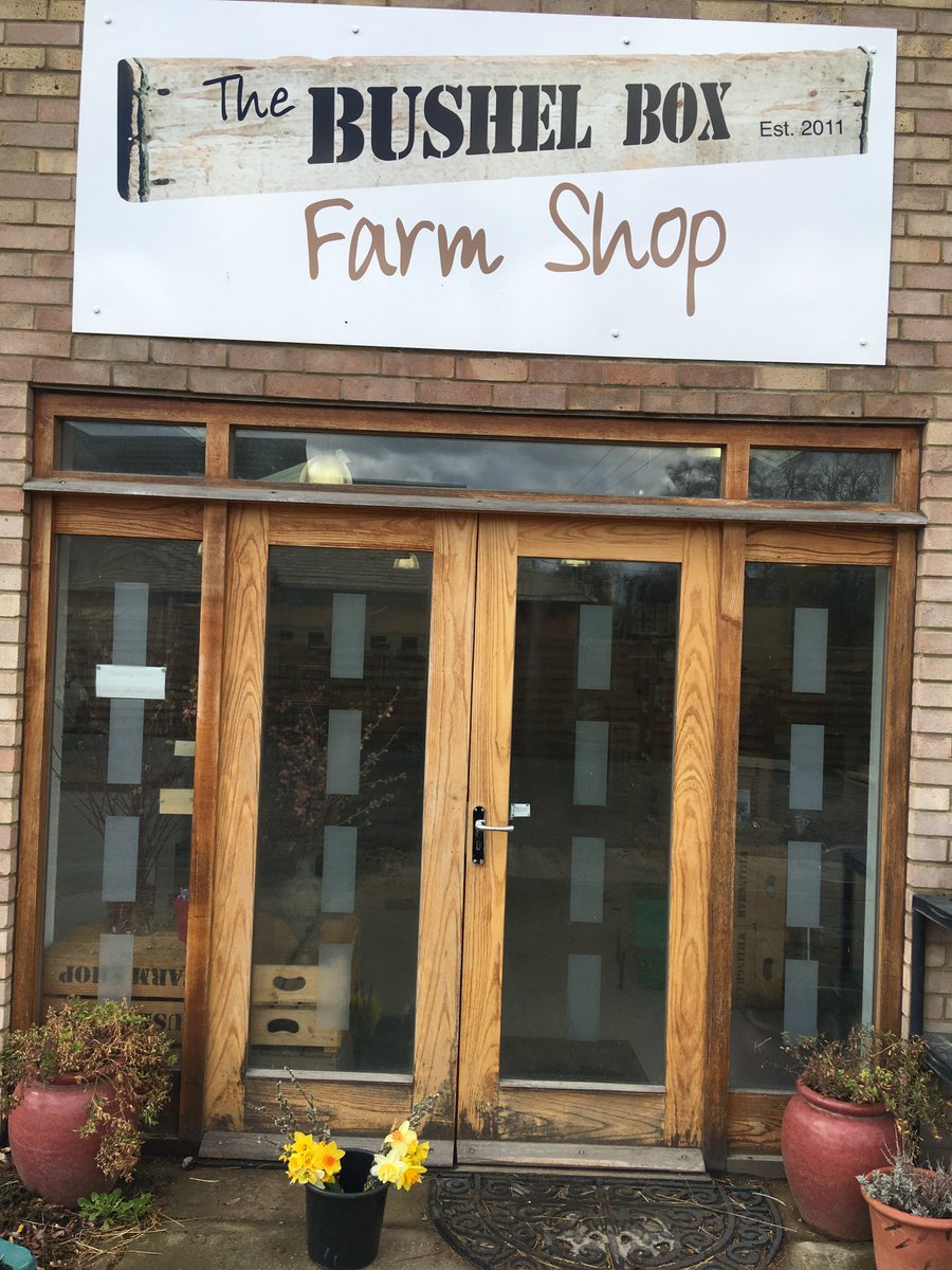 Bushelbox's tweet photo. **New Product News** We are now stocking green lentils from a #localsupplier. Ideally please bring your own container for them♻️. If you're new to the world of green lentils https://t.co/rqTV0wWwz0 &amp; some recipes - https://t.co/BvFeZH9nqm #FarmShop #ShopLocal https://t.co/XP8enbLuF2