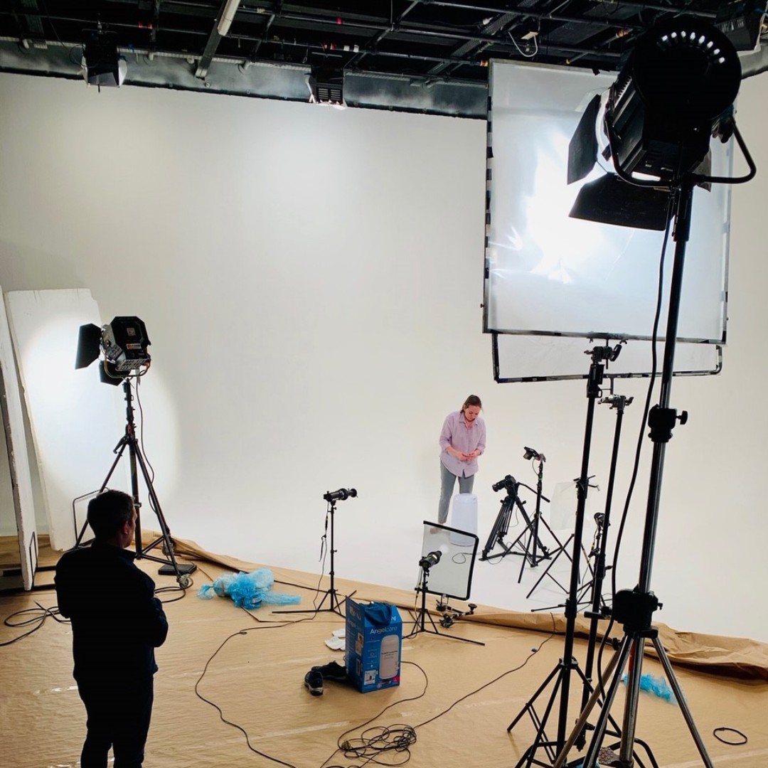 AgenceMirada's tweet photo. [Vidéo]

Tournage spécial produit pour @Pabobo dans les Studios de l'Oliviers à Paris.🎬

#AgenceMirada #Backstage #Tournage #CommunicationDigitale #CommunicationVideo #Stratégie #Conseil #Graphisme #Digital #Video #Rennes #Paris https://t.co/n0qd0aKRZc