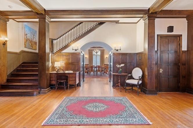 Dennis_Rodkin's tweet image. Lots of interesting homes are on the market now. I'll show you some of the coolest on @WGNMorningNews around 9:15 this morning.