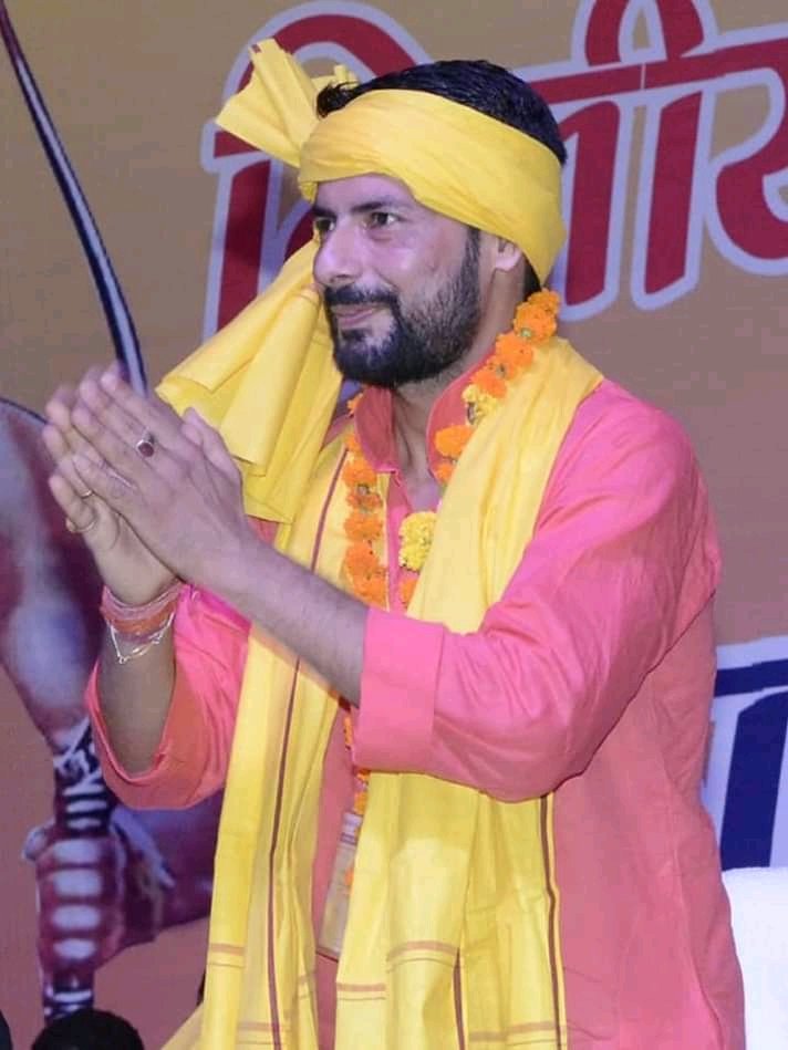 Azadbih's tweet photo. तूफान भी आएगा ,सैलाब भी उठेगा,
बस हमें वक्त को थोड़ा धीमा करना होगा!!
15 मार्च को #BBEF के राष्ट्रीय अध्यक्ष #श्री_आशुतोष_भैया जी का आगमन #बेगूसराय जिले के बलिया प्रखंड में हो रहा है।
बिहार विधानसभा सहित विभिन्न मुद्दों पर चर्चा होगी, मैं आप सभी लोगों को आमंत्रित करता हूं🙏🙏🏼 https://t.co/XkbrVBCgPx