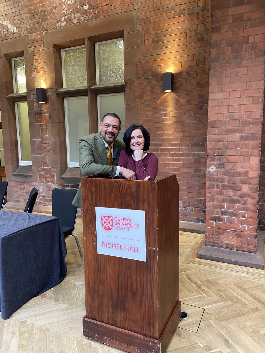 <a href="/QUBRiddelHall/">Riddel Hall</a> @QUBManagement amazing room for events 😃 #lovequb <a href="/dvdjohnston/">David Johnston</a>