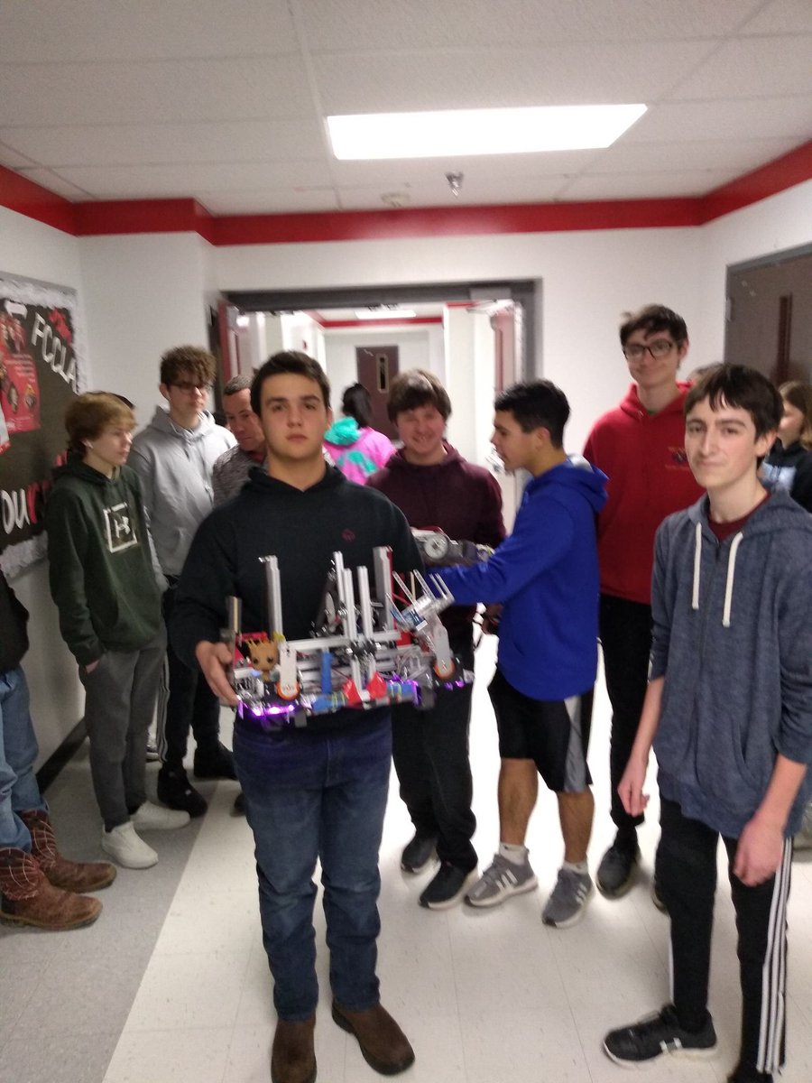 ADWarrenton's tweet image. Good luck in Rolla WHS Robotics!!
Congratulations on going to State for the robotics competition.  
#WarriorRobotics!!!