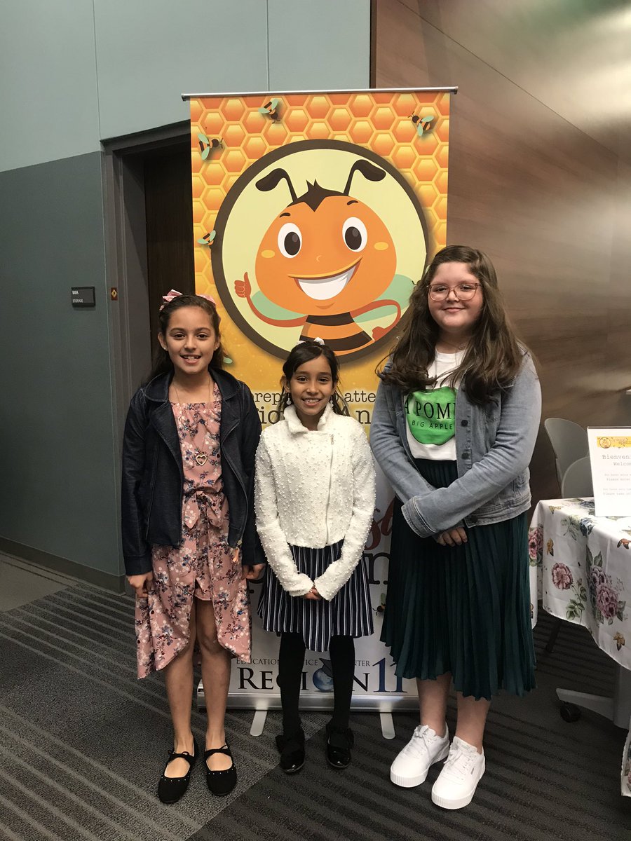 anamarq3's tweet photo. Spanish Spelling Bee 🐝 @DISDRann students are ready to represent @decaturisd. #RannFamily #ProudAP https://t.co/JhuRkXPcfl