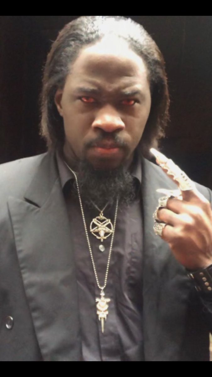 treveraeon's tweet photo. “I don’t want you to do as I say, I want you to want to do as I say”
So listen to #TheDevilOnYourShoulder .
🤘🏿🦇⚰️🔪
#OriginalGothicGangster #TheBigBat #ScaryBlackMan #YallGonRecognize #TheUnderground #UndergroundStrongStyle #OneNationUnderground #TheLeftHandPath #WalkThePath https://t.co/LOO37s6EFr