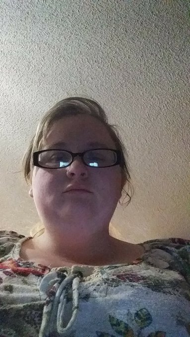 18+*must be 18 years old or older*   So so horny and craving black cock https://t.co/zehvIYsrNq