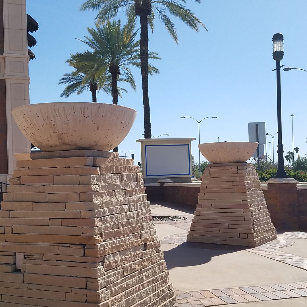 studiofortis's tweet photo. We want to give a Thank-you Shoutout to warriors of inspiration! @EndgameBAR opened in #TempeAZ years ago. They're going to reopen in a new #gamerbar paradise in #MesaAZ ! YAY
Dani appreciated the tour &amp; the whole business is an #inspiration!
#Gaming #AppreciationFriday #SmallBiz https://t.co/jjgCB1x0wC