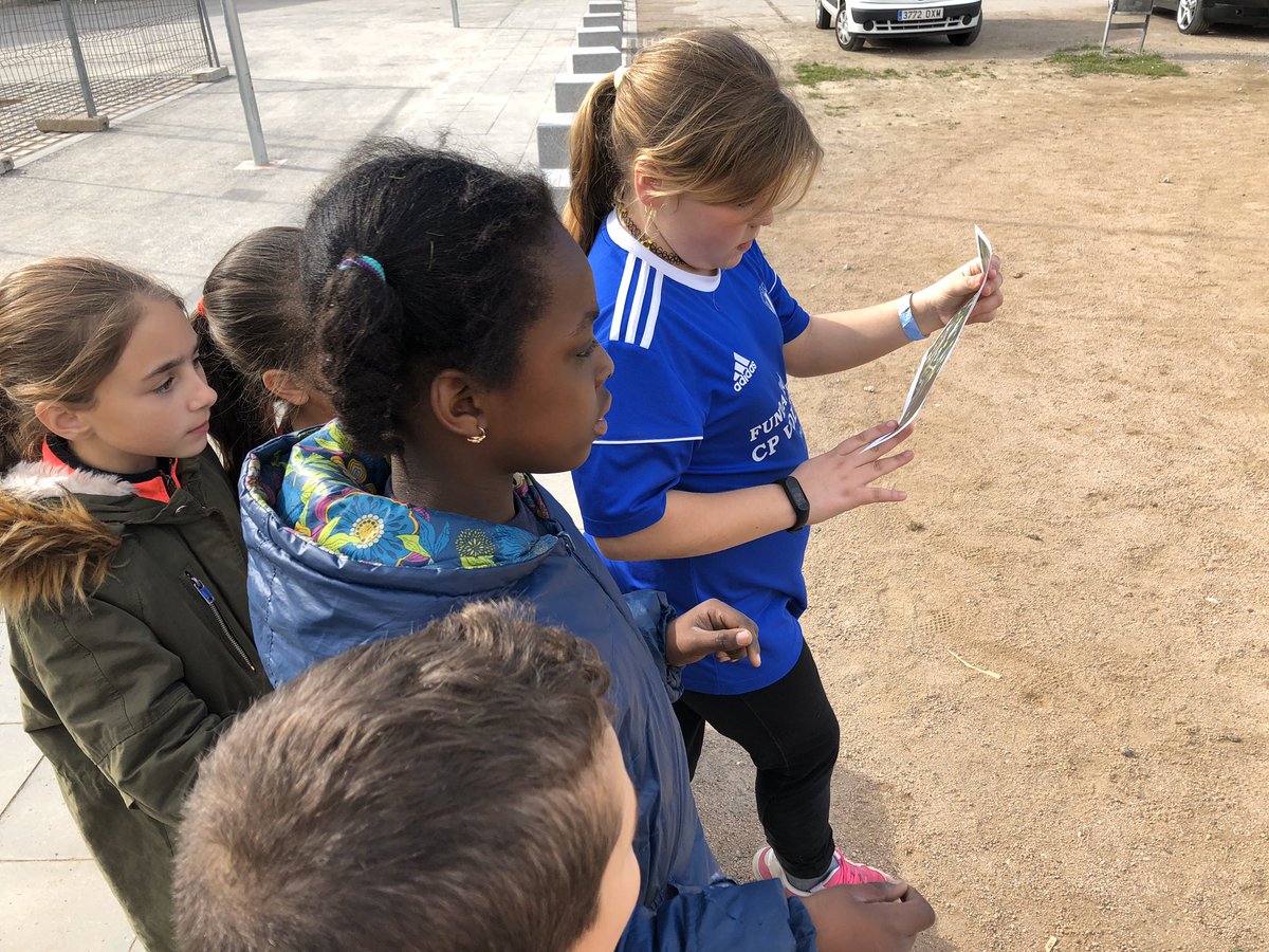ie_martamata's tweet photo. Segona trobada de les #JornadesEsportivesEscolars dels de 3r de #PrimIEMM. Avui fem futbol, escalada i orientació! https://t.co/YpQph3NPZC