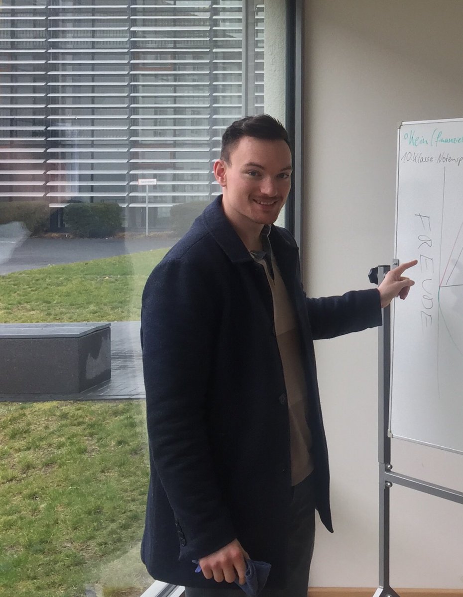 MeetingpointOSZ's tweet image. Heute am OSZ Oder-Spree: Wir haben selten ein so professionell organisiertes Lernmotivations-coaching erleben dürfen. Das ist eine tolle Konzeptreihe was der Landkreis Oder-Spree im Rahmen „Türöffner Zukunft-Beruf“ für BFSG SuS anbietet. @MBJSBrandenburg #Ausbildung #Brandenburg