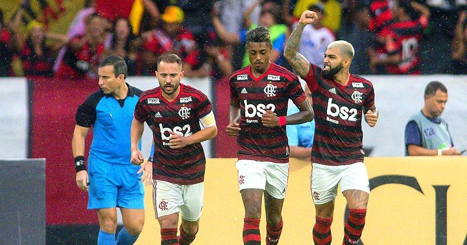 sitefutrio's tweet photo. Tite convoca três jogadores do Fla: Everton Ribeiro, Bruno Henrique e Gabriel https://t.co/eNfwQ77ZXT https://t.co/lT6B8cvGAk