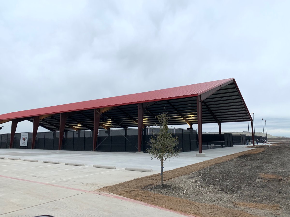 MelissaBooster's tweet photo. Today @CardinalTennis1 is hosting a Varsity Tennis Tournament at the new beautiful Tennis Complex!  Head out to watch our amazing players and to see the complex. You couldn’t ask for a better day to support them!☀️☀️☀️ https://t.co/trbqLgeOoM
