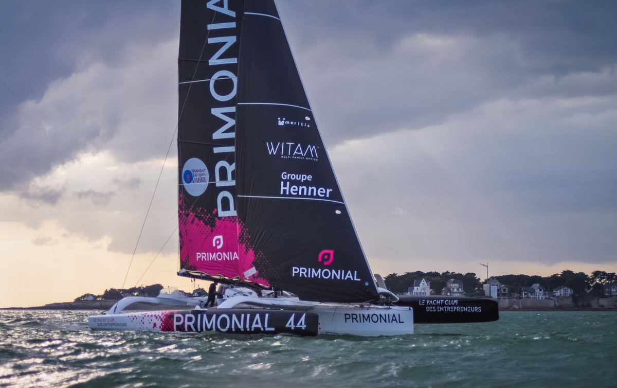 sebrogues's tweet image. Pour terminer la semaine en beauté, voici une compilation des plus belles photos 2019🖼
Quelle est votre photo préférée ? 
- La première navigation du #MULTI50 @Primonial ?
- Le Trophées des #Multicoques en baie de Saint-Brieuc ?
- L'arrivée de la @TransatJV_fr ? 
Bon #weekend !