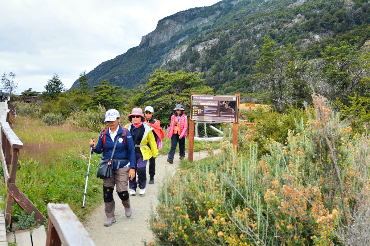 TurismoTDF's tweet photo. La ruta nacional nº 3 culmina en la bahía Lapataia dentro del parque nacional Tierra del Fuego. Es uno de los lugares imperdibles en tu viaje al Fin del Mundo #VeníAlSur #TierraDelFuego #FinDelMundo #BahíaLapataia https://t.co/d6wWTaWph9