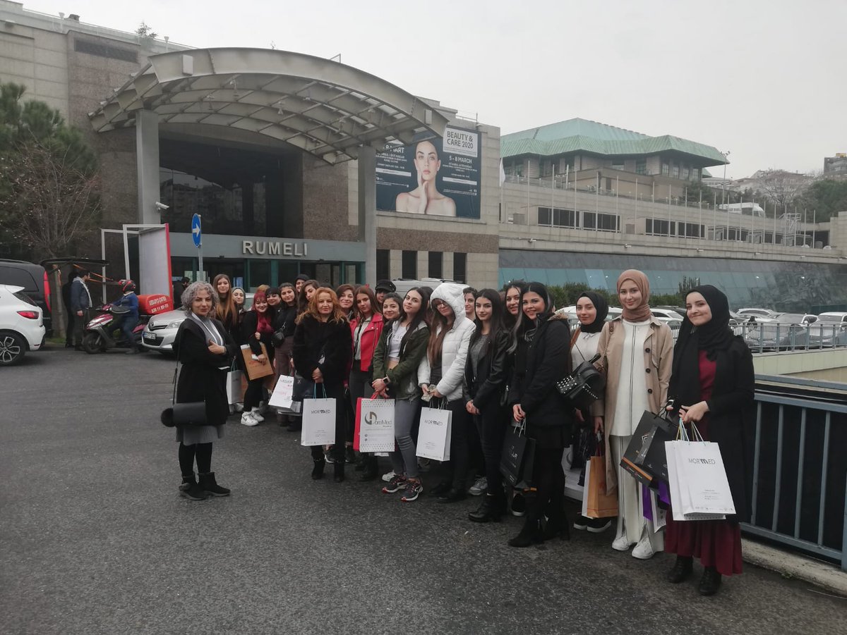 75Mtal's tweet photo. Lütfi Kırdar Kongre ve Sergi Sarayı'nda yapılan Güzellik fuarına , okulumuz Güzellik ve Saç Bakım Hizmetleri Alanı öğrencilerimizle ,  katılım sağladık. @lutfikirdaricec @Beylikduzu_mem @Yafesbakirci https://t.co/2o0Ap4ofmU