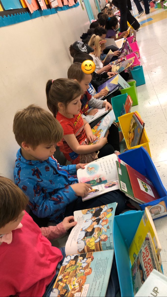 We ❤️ reading. A great way to finish off Read Across America week by reading in the hallway with our classmates 😊
