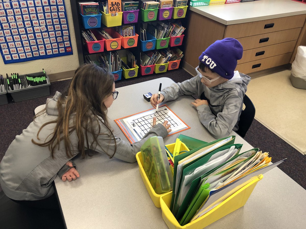 MrsArduino's tweet photo. Collaborative math games to start our day! π€ #SPRINGBREAKISALMOSTHERE https://t.co/p61quyb7Pq