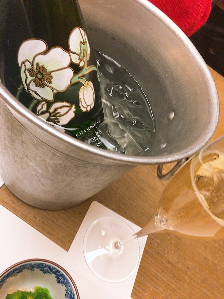 reiraaaaaa's tweet photo. あと美味しいもの食べに連れてってもらった至高💓💓
高い肉は当たり前に美味しい☺️💓 https://t.co/ANgr5hUr3b