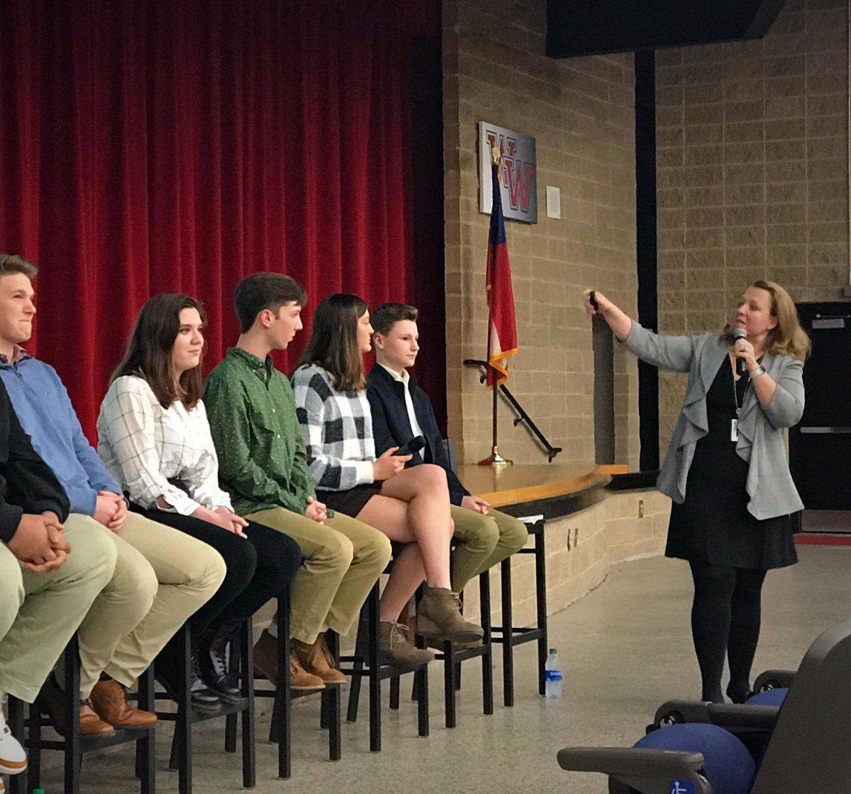 CCCPTA's tweet image. Great night at our first Parent University! Began the event with insights from a panel of impressive Woodstock High students. Thank you to Dr. Debra Murdock, Noelle Beard, and Lieutenant Richie Rich for a information-packed evening! #CCSDcares #SafeCherokee #ReadySetServe