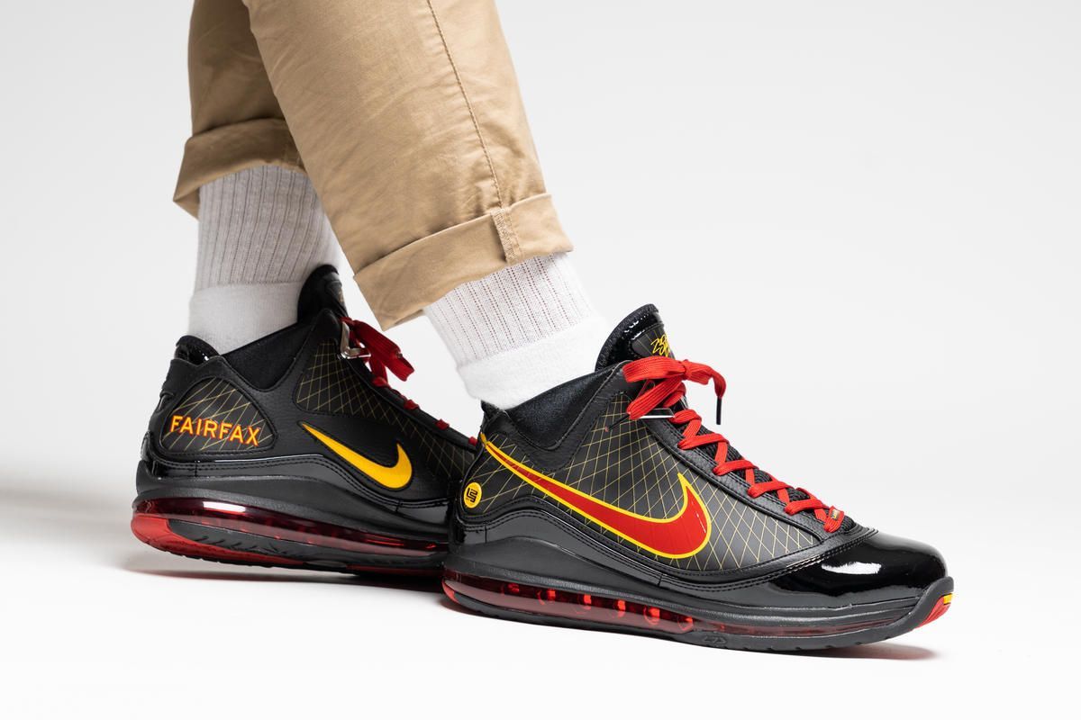 foot locker lebron 7