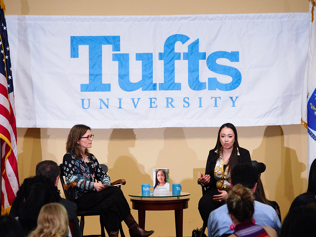 TuftsUniversity's tweet image. This past week, @TischCollege welcomed @cyntoia_brown, an author, speaker, and advocate for criminal justice reform and victims of sex trafficking, to campus for the first Distinguished Speaker Series event of the semester.