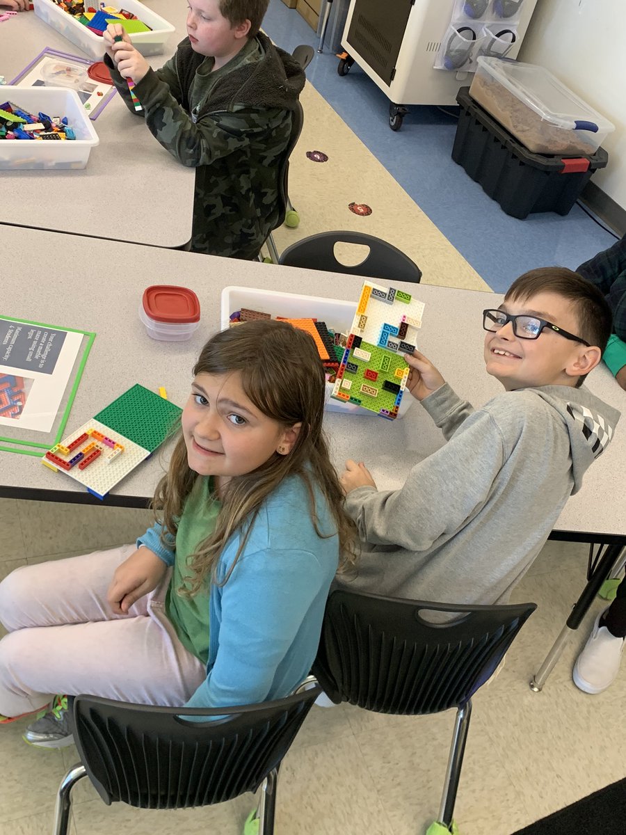SuzanneMaxwell7's tweet photo. A little fun before Spring Break. Marble Run in STEAM. They didn’t want to stop! @AltonElementary https://t.co/kbYf7H4WdD