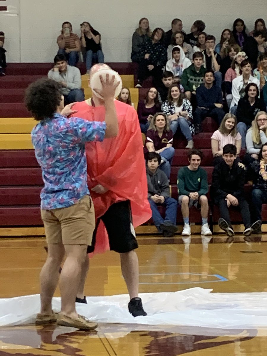 ShellyCihak's tweet photo. Awesome pep rally today @PoquosonHS - Great job by our SCA for organizing a fun event to bring our school together! https://t.co/UfRSufyIUe