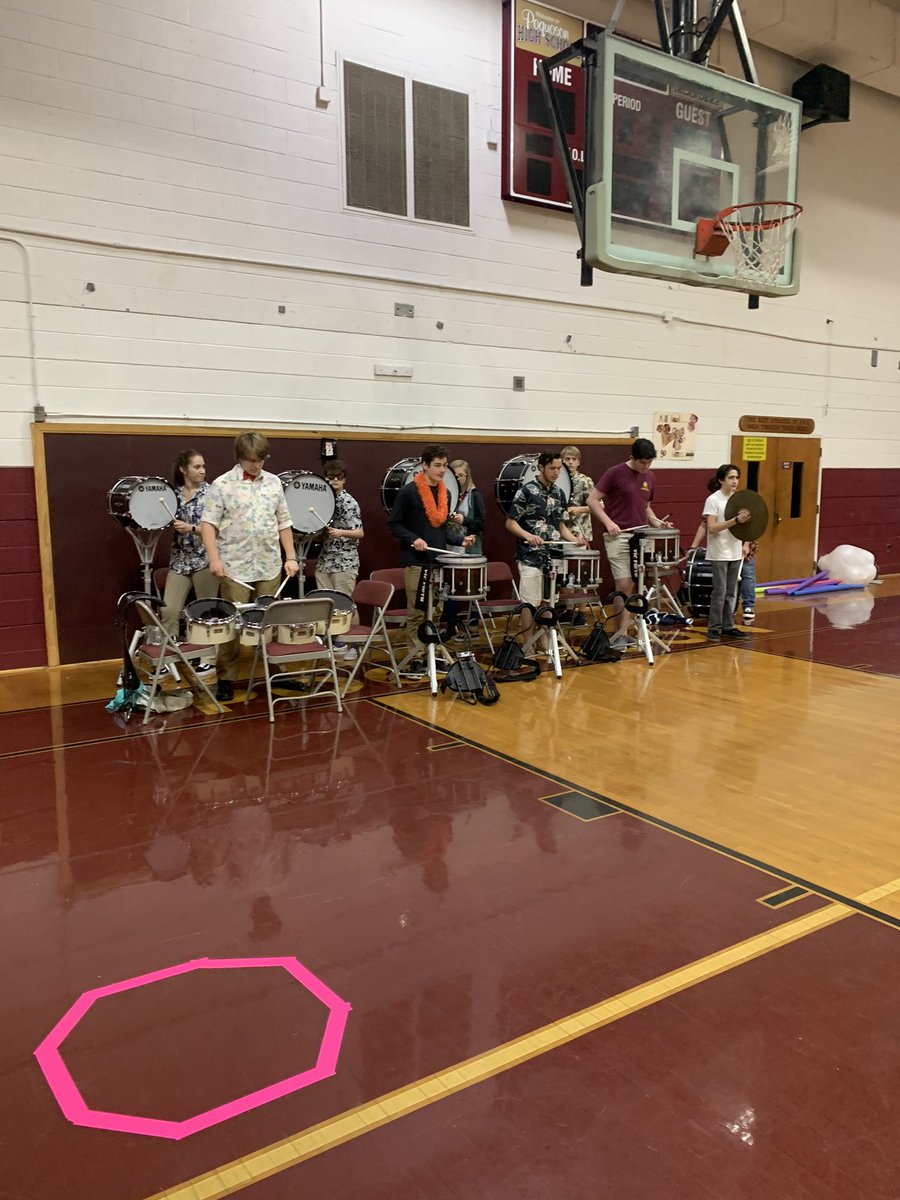 ShellyCihak's tweet photo. Awesome pep rally today @PoquosonHS - Great job by our SCA for organizing a fun event to bring our school together! https://t.co/UfRSufyIUe