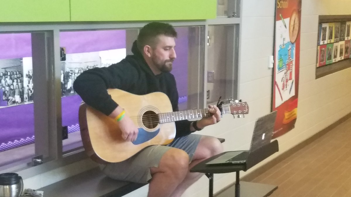 ScottDShumaker's tweet photo. Friday Morning Music with Mr. Beenken -- our PE Teacher! @MrBeenkenPE #LEADatWD @WoodlandHillsEl https://t.co/kYXjUWykTo
