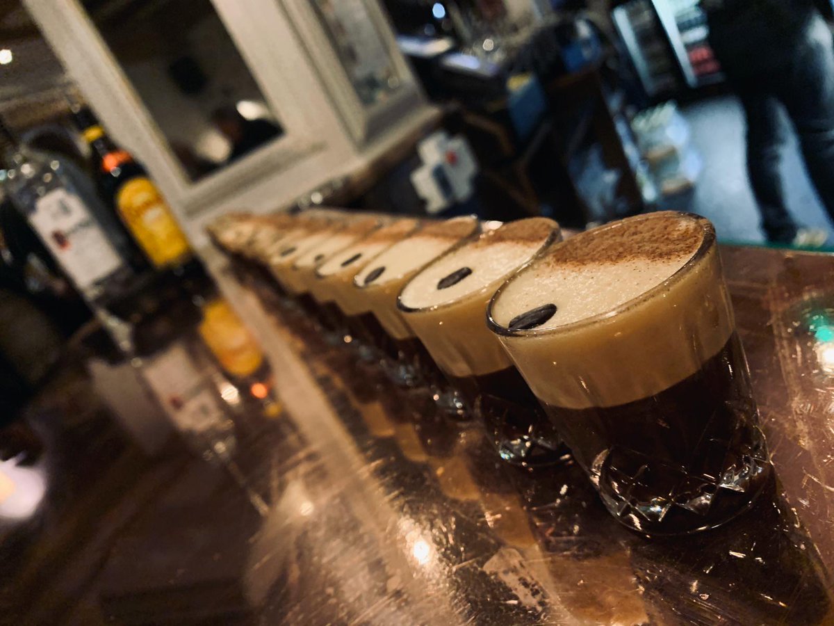 Friday night has started at The Peahen ☕🍸