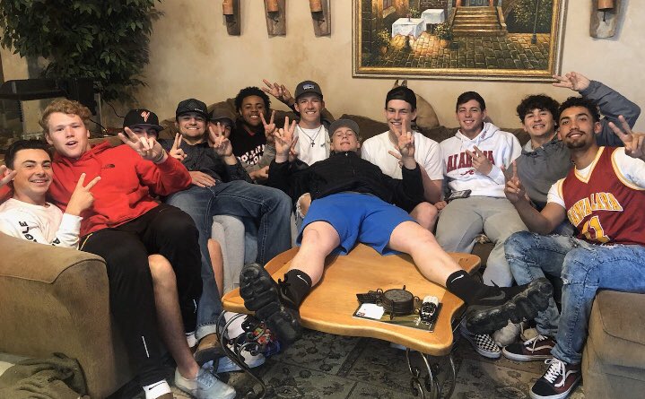 What do you do after a late night extra inning game? First senior breakfast of the year! <a href="/a_edmonds06/">Andrew Edmonds</a> <a href="/nstrong707/">Nick Strong</a> <a href="/CalebwDavis/">Caleb Davis</a> <a href="/David_Rod9/">David Rodriguez</a> <a href="/_yvngmike/">Mike🤘🏾</a> <a href="/_dwill2_/">Derek Williams</a> @kman_2424 <a href="/JaredBreedwell/">Jared Breedwell</a> <a href="/Lil_lamb42/">Ethan Lamb</a> <a href="/KennyDecelle/">Kenny DeCelle</a> 
#BulldogBaseballFamily