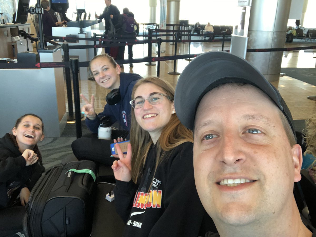 USoutheast's tweet photo. Barcelona bound!!! @ALuckyape @jadra_martinez @DarlingtonSA https://t.co/EebQy47Wwr