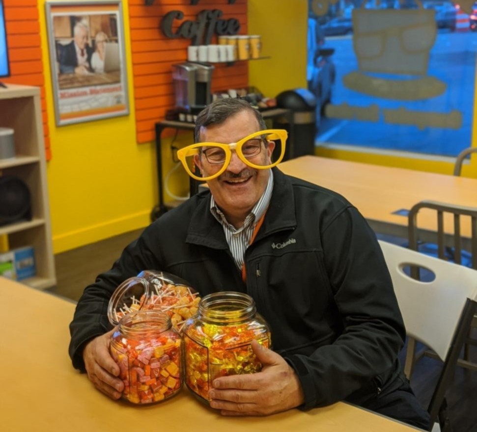 NerdsToGoWA's tweet photo. Hope your Friday is sweet 🤓🍬 #tgif #lostinthecandy https://t.co/rG5kchGLzs
